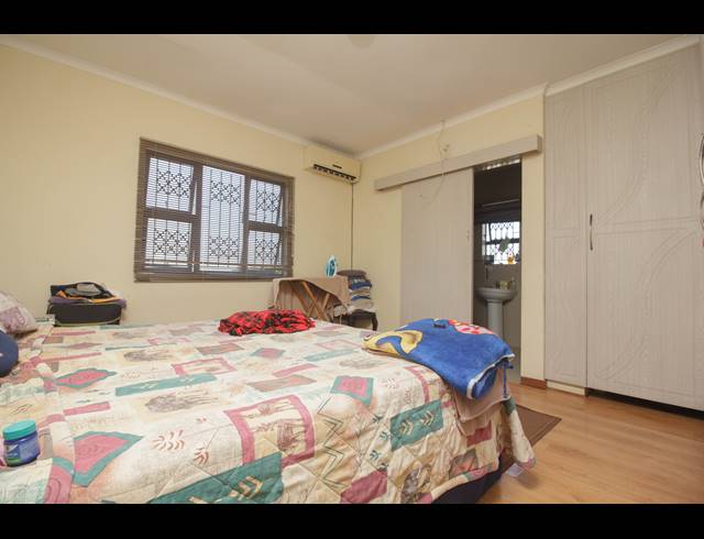 4 BEDROOM HOUSE FOR SALE IN SHALLCROSS